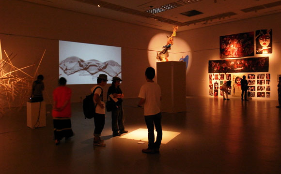 人間展